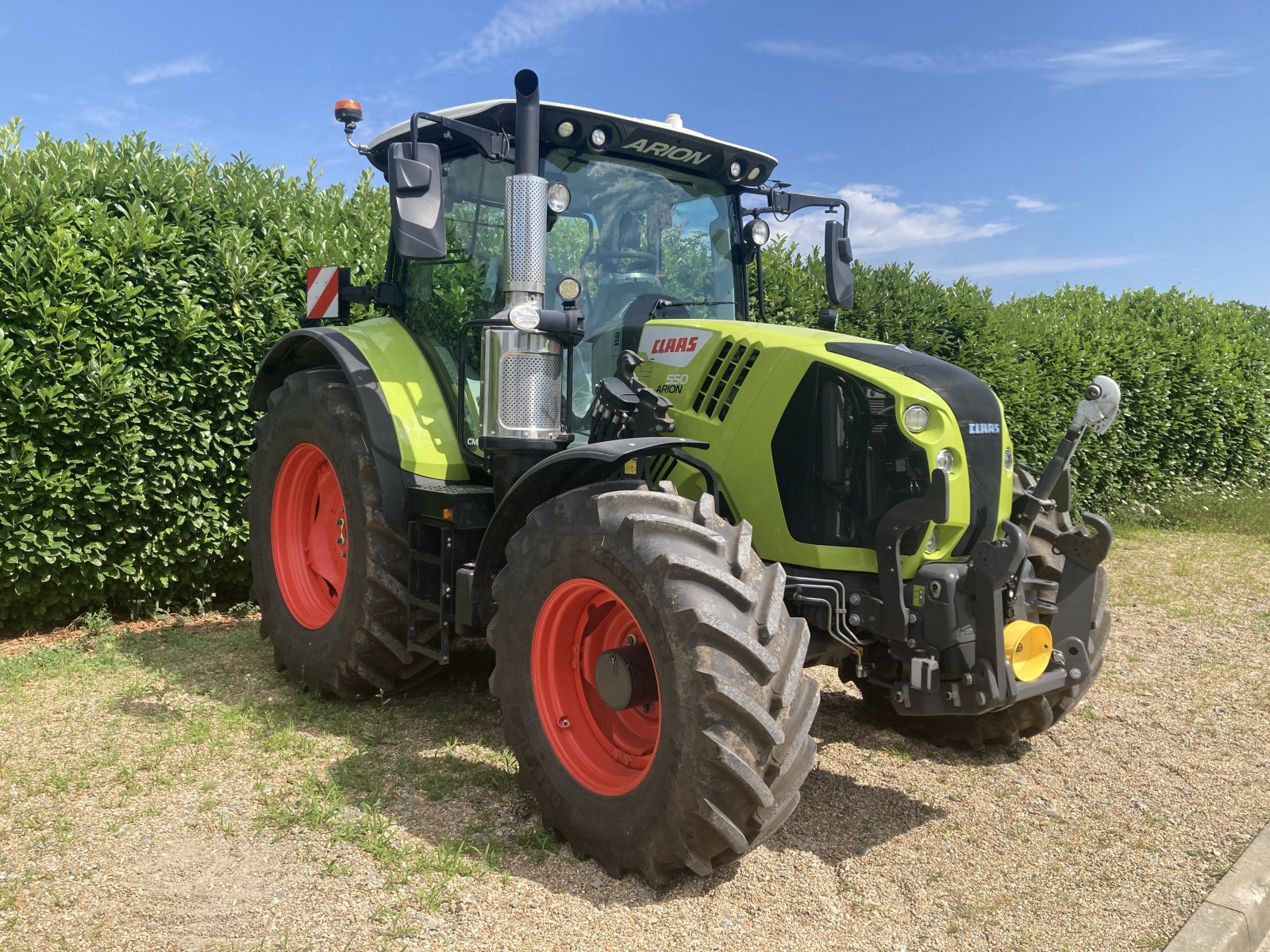 Traktor typu CLAAS ARION 550 CMATIC S5, Gebrauchtmaschine w ST CLEMENT DE LA PLACE (Zdjęcie 1)