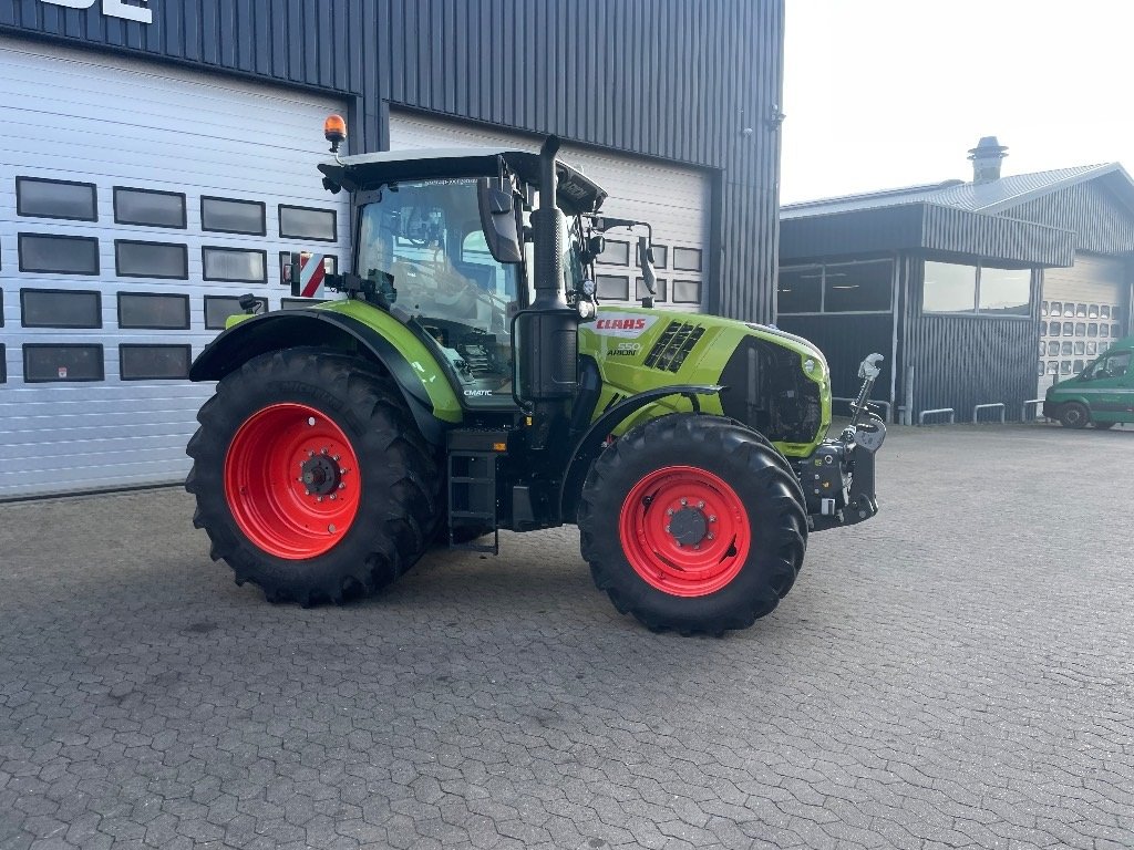 Traktor del tipo CLAAS Arion 550 Cmatic, Gebrauchtmaschine In Ribe (Immagine 8)