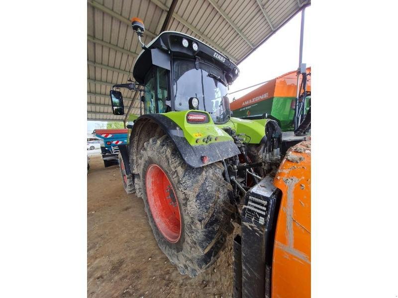 Traktor des Typs CLAAS ARION 550 CMATIC, Gebrauchtmaschine in ANTIGNY (Bild 2)