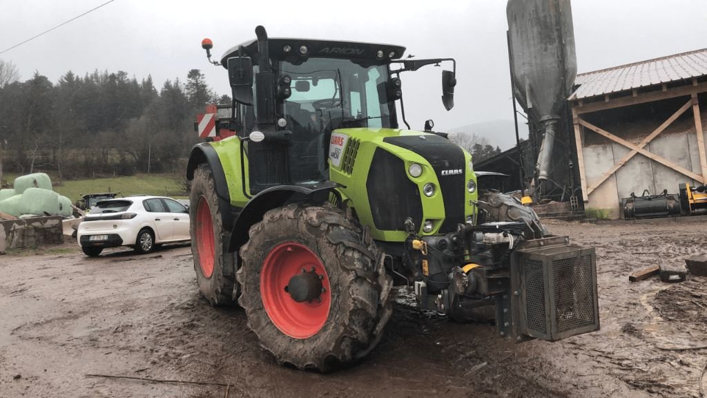 Traktor Türe ait CLAAS ARION 550, Gebrauchtmaschine içinde azerailles (resim 1)