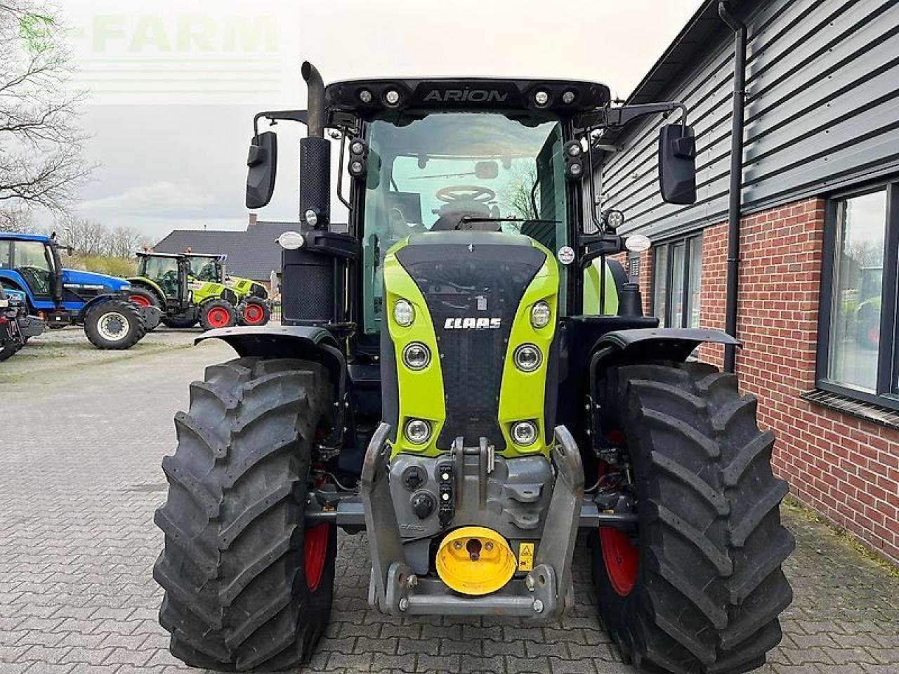 Traktor van het type CLAAS arion 550, Gebrauchtmaschine in ag BROEKLAND (Foto 9)