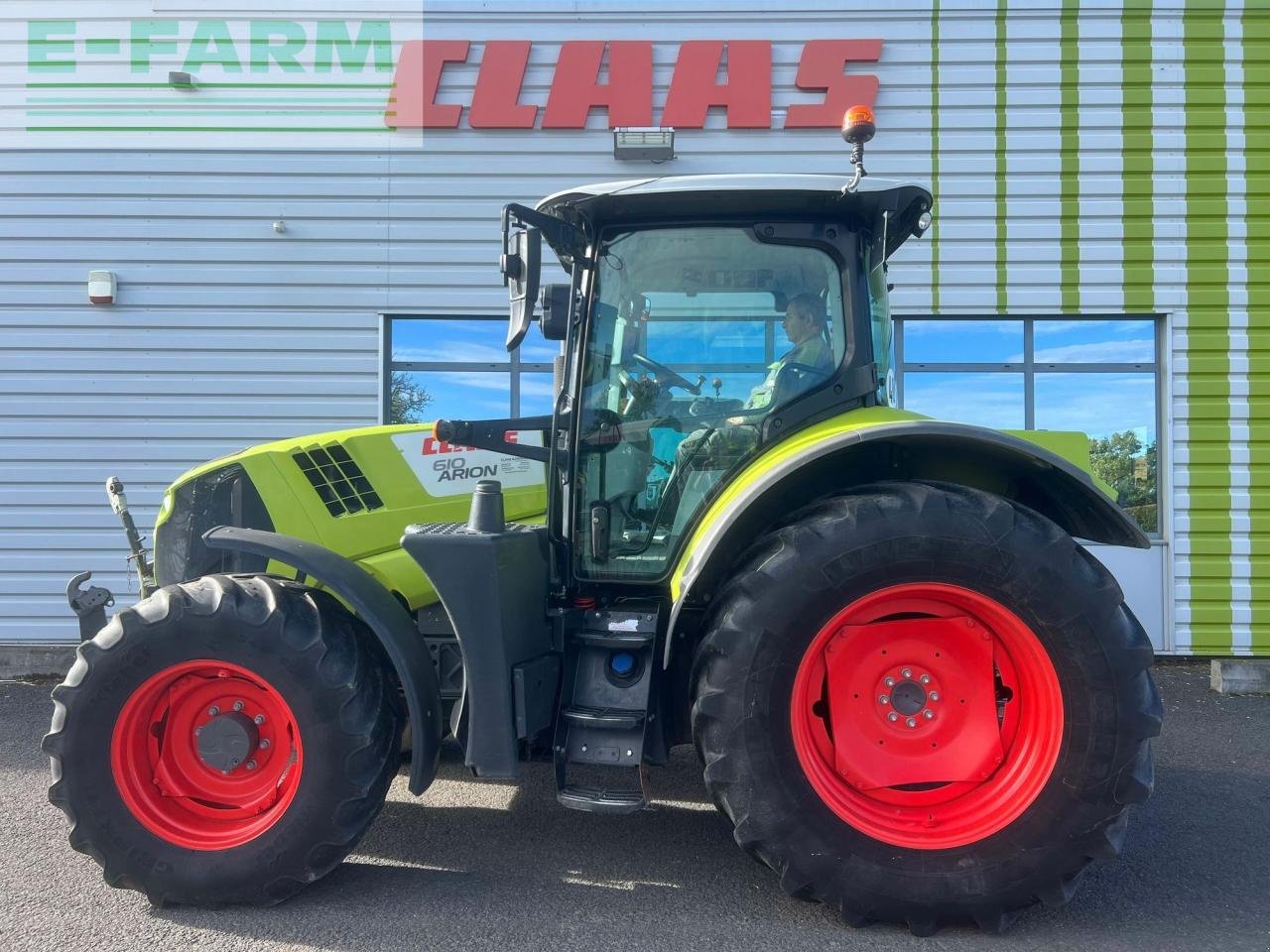 Traktor типа CLAAS arion 610 (a76/100), Gebrauchtmaschine в SAULZET (Фотография 5)