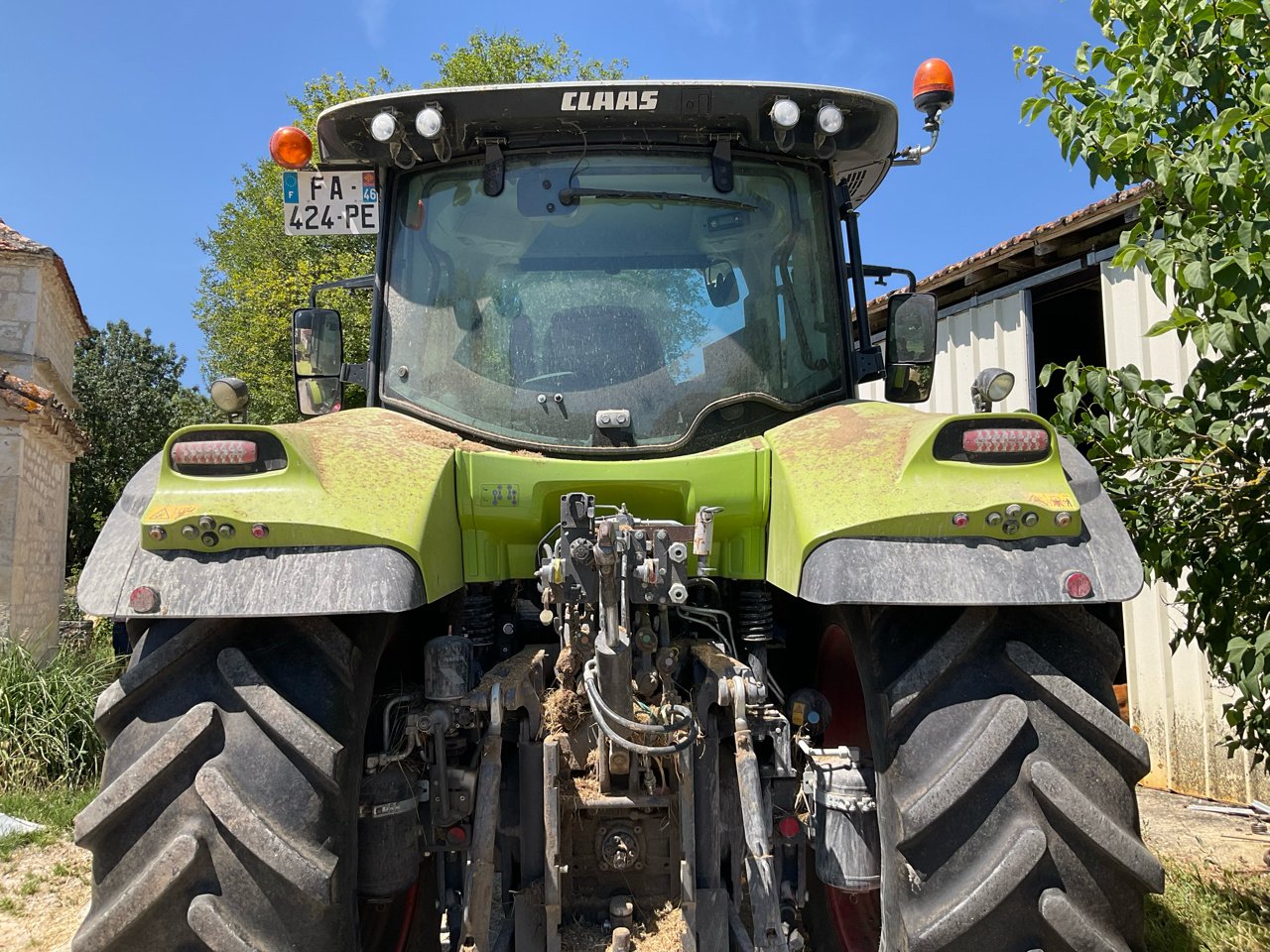 Traktor des Typs CLAAS ARION 610 business, Gebrauchtmaschine in MORLHON LE HAUT (Bild 4)