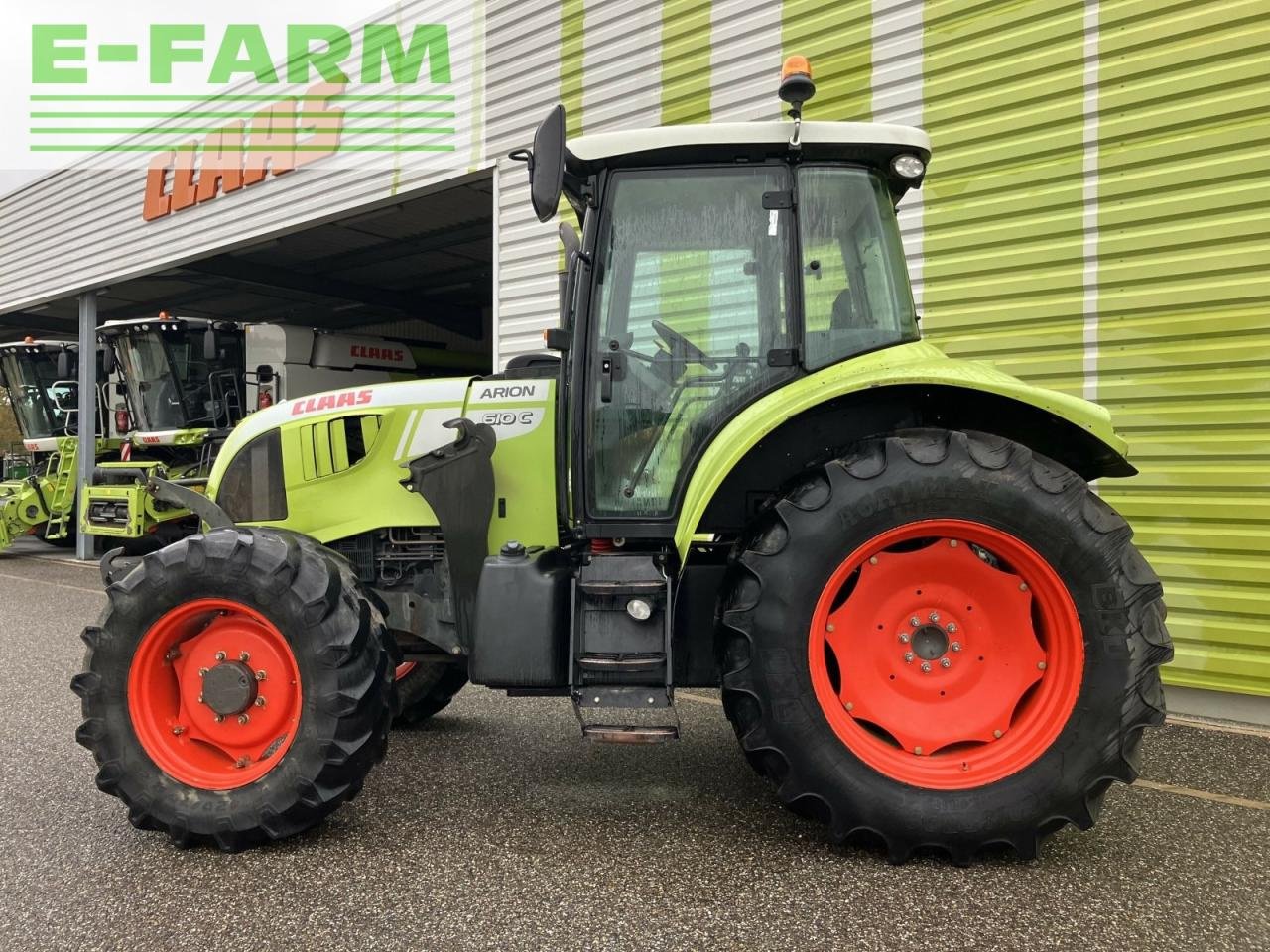 Traktor del tipo CLAAS arion 610 c + batis mx C, Gebrauchtmaschine en AILLAS (33 - GIRONDE) (Imagen 2)