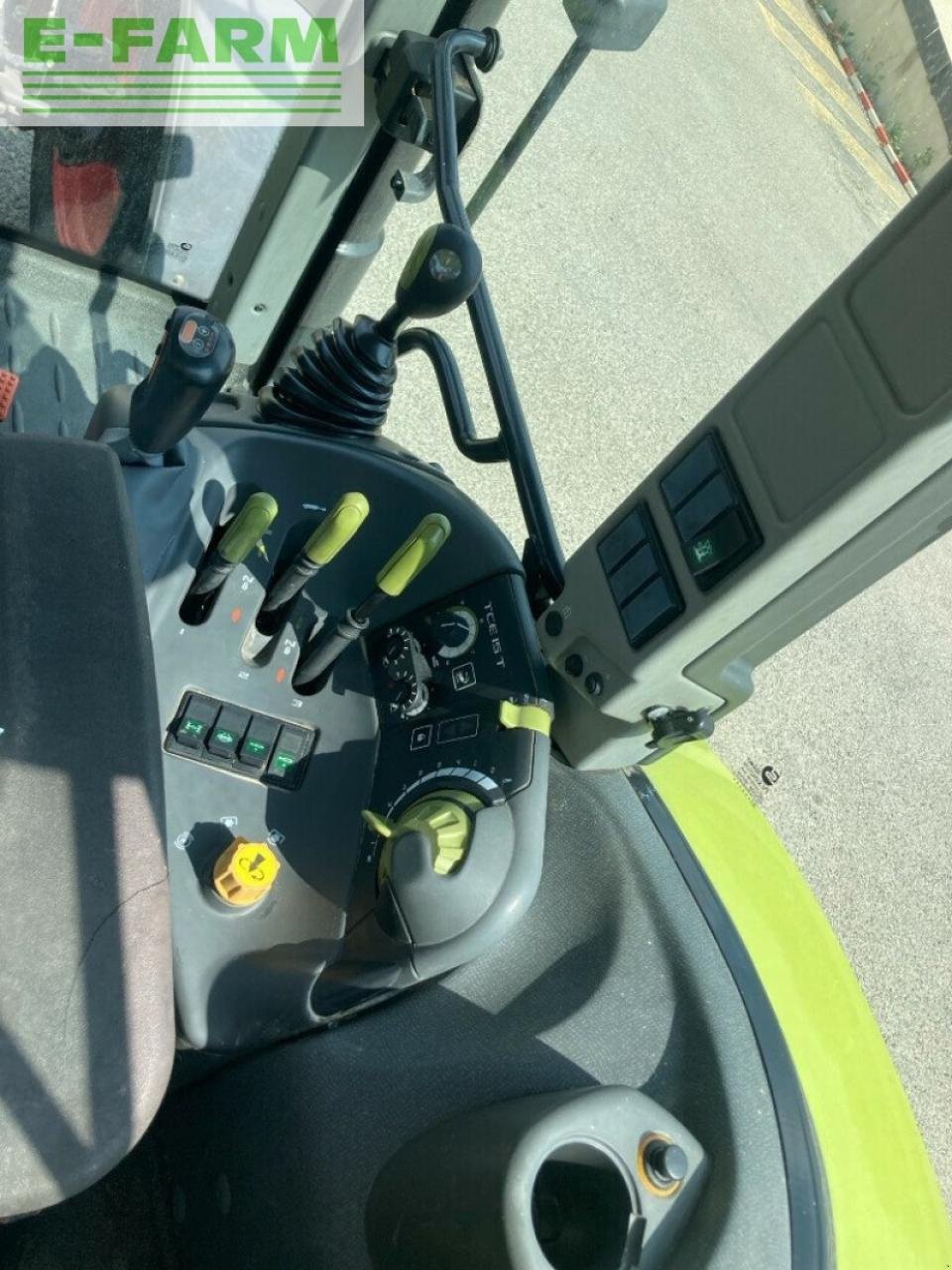 Traktor typu CLAAS arion 610 c C, Gebrauchtmaschine w ST ANDIOL (Zdjęcie 8)