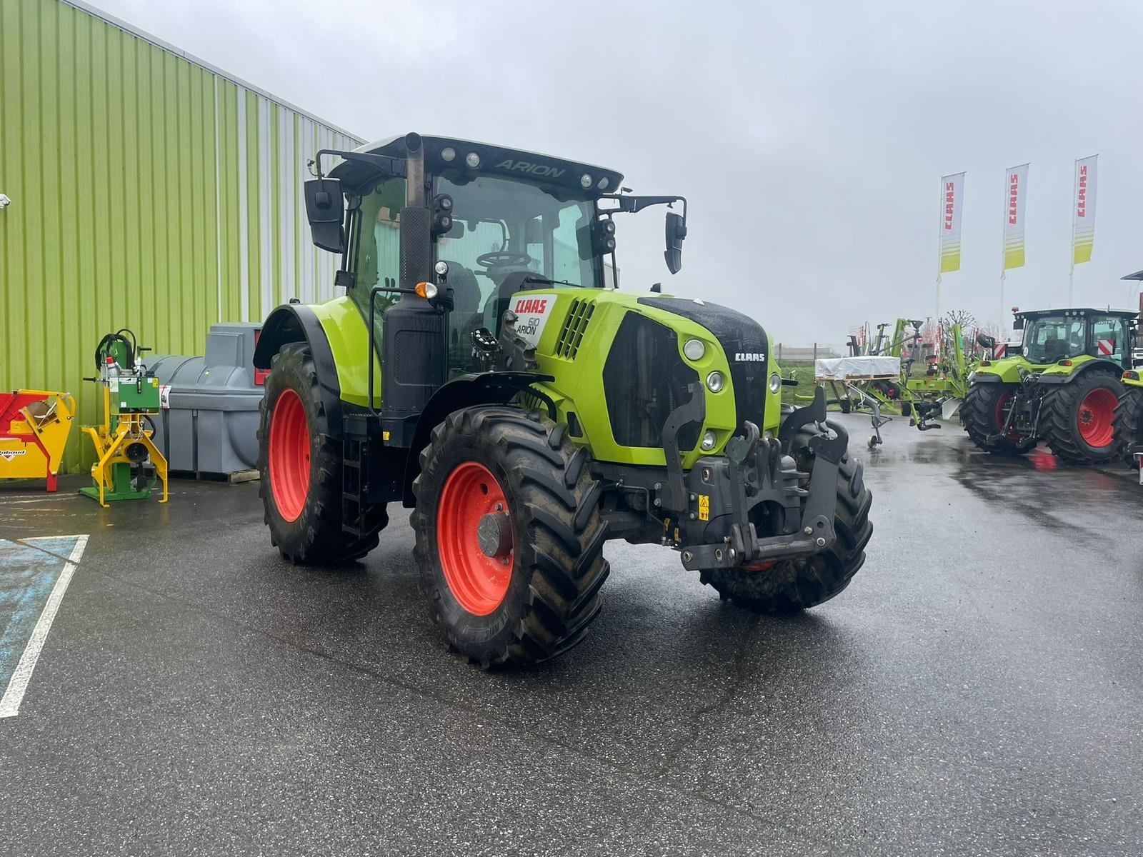 Traktor от тип CLAAS ARION 610 CIS ADVANCE, Gebrauchtmaschine в SAINT GAUDENS (Снимка 2)