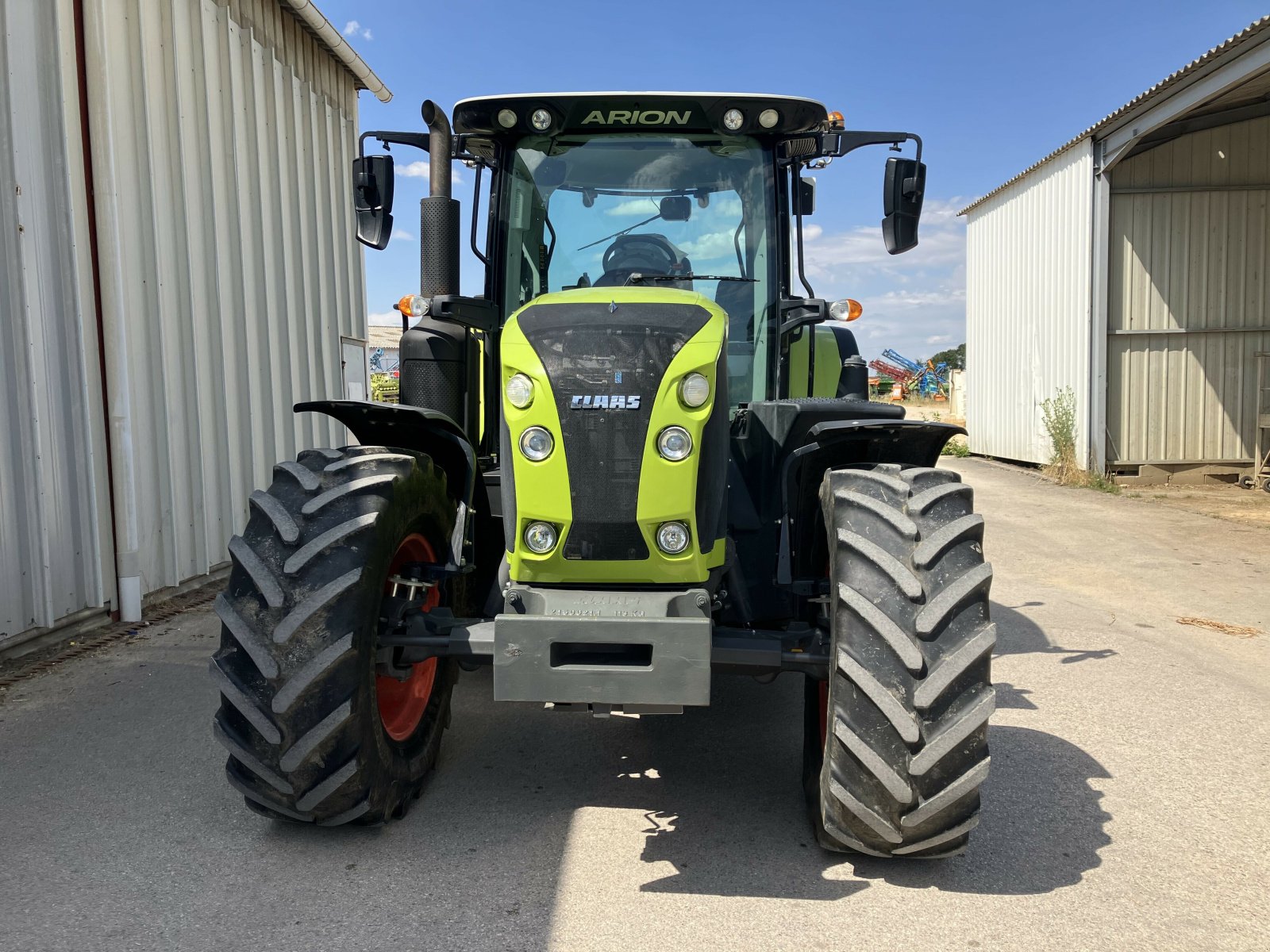 Traktor a típus CLAAS ARION 610 CIS ADVANCE, Gebrauchtmaschine ekkor: AUTUN (Kép 2)