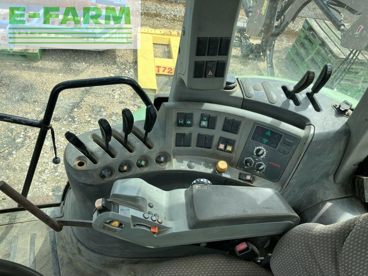 Traktor typu CLAAS arion 610 cis CIS, Gebrauchtmaschine w AILLAS (33 - GIRONDE) (Zdjęcie 7)