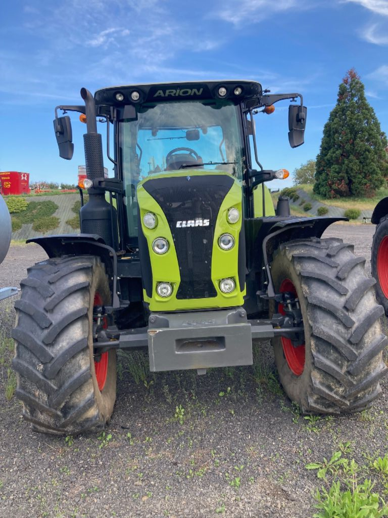 Traktor del tipo CLAAS ARION 610 CIS, Gebrauchtmaschine en SAINT GERMAIN LEMBRON (Imagen 4)