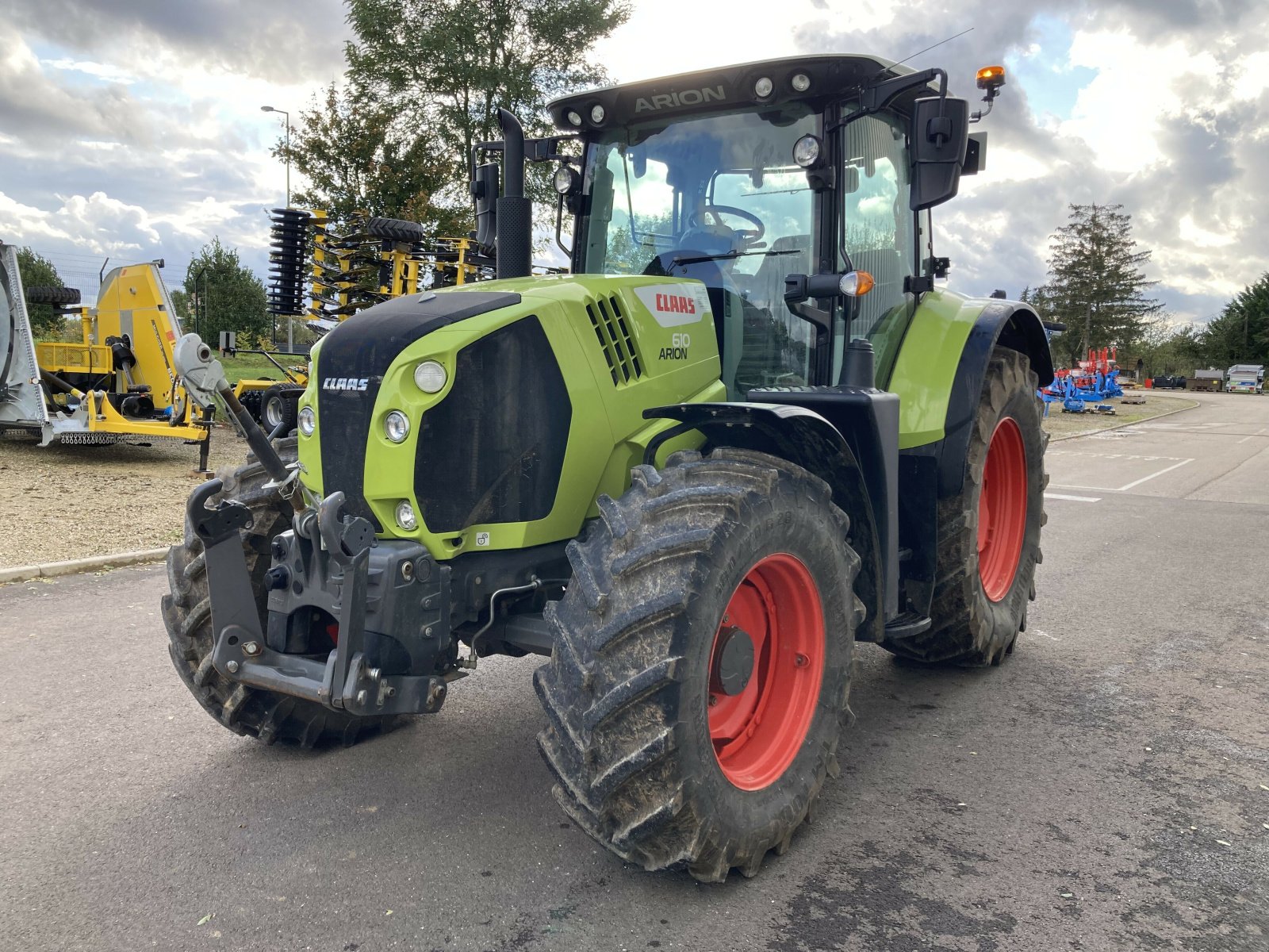 Traktor typu CLAAS ARION 610 CIS, Gebrauchtmaschine w VAROIS & CHAIGNOT (Zdjęcie 1)