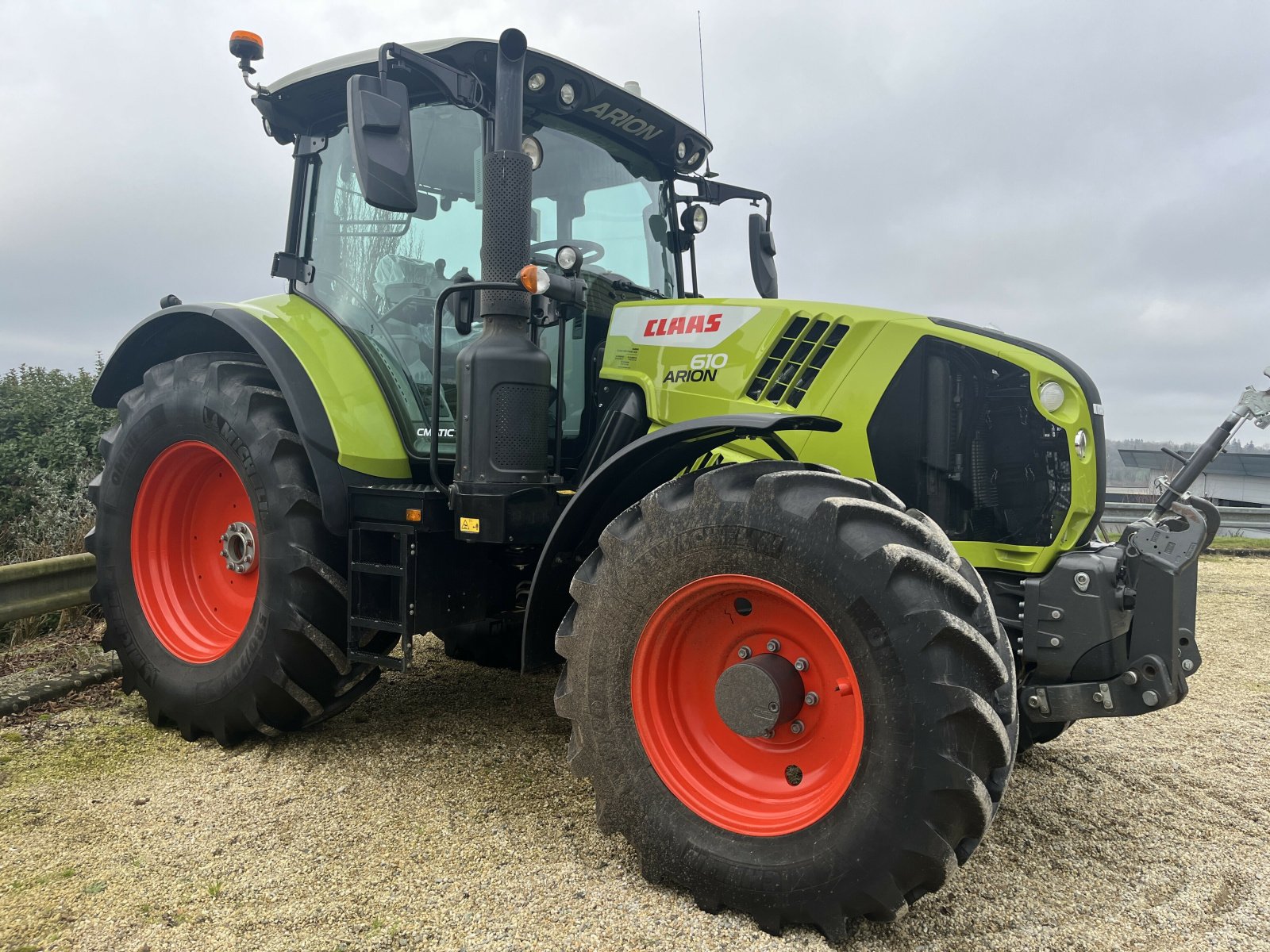 Traktor des Typs CLAAS ARION 610 CMATIC S5 ADVANCE, Gebrauchtmaschine in PONTIVY (Bild 2)