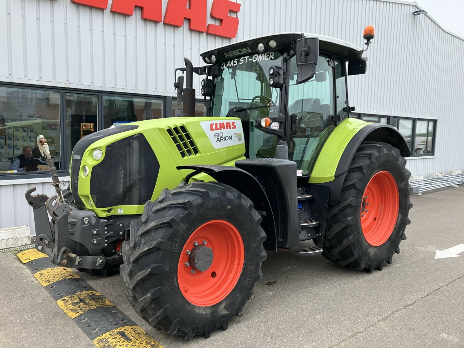 Traktor tip CLAAS ARION 610 CONCEPT, Gebrauchtmaschine in BLENDECQUES (Poză 8)