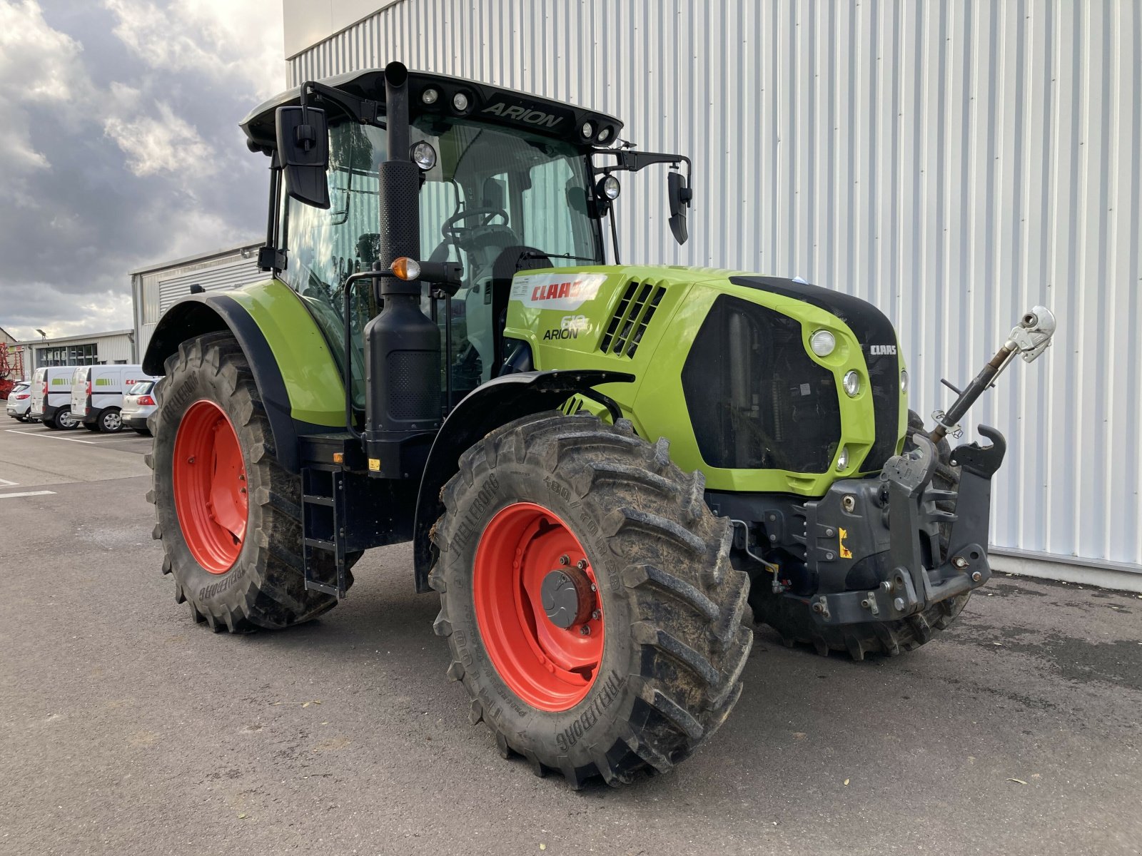 Traktor za tip CLAAS ARION 610 CONCEPT, Gebrauchtmaschine u LAIGNES (Slika 2)