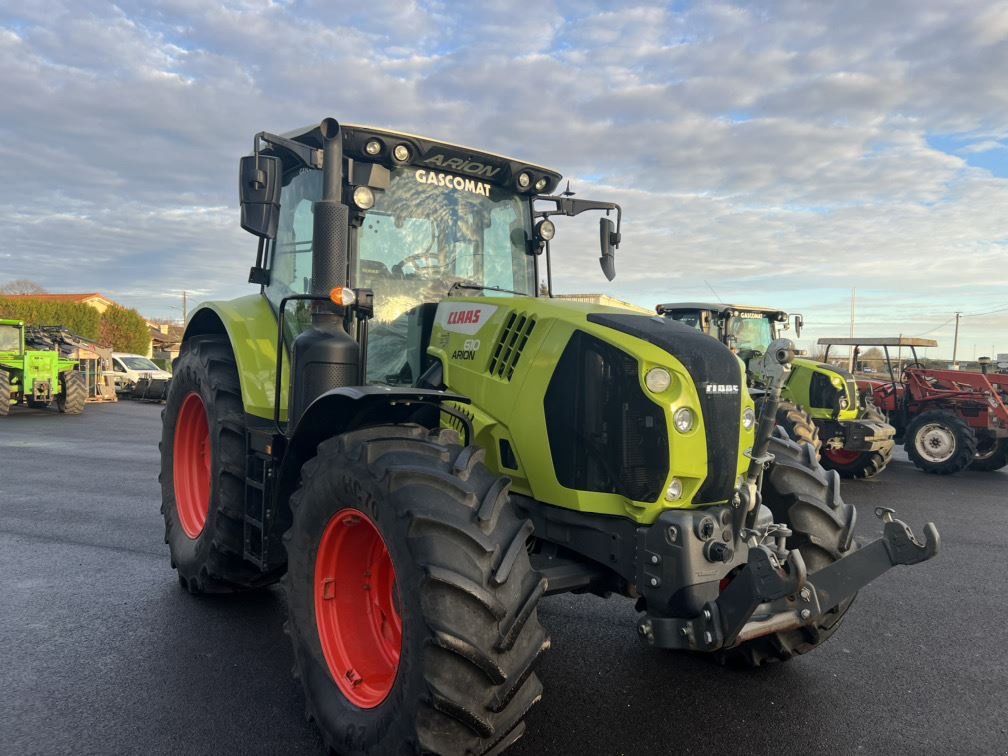 Traktor типа CLAAS ARION 610 HEXA, Gebrauchtmaschine в Aubiet (Фотография 3)