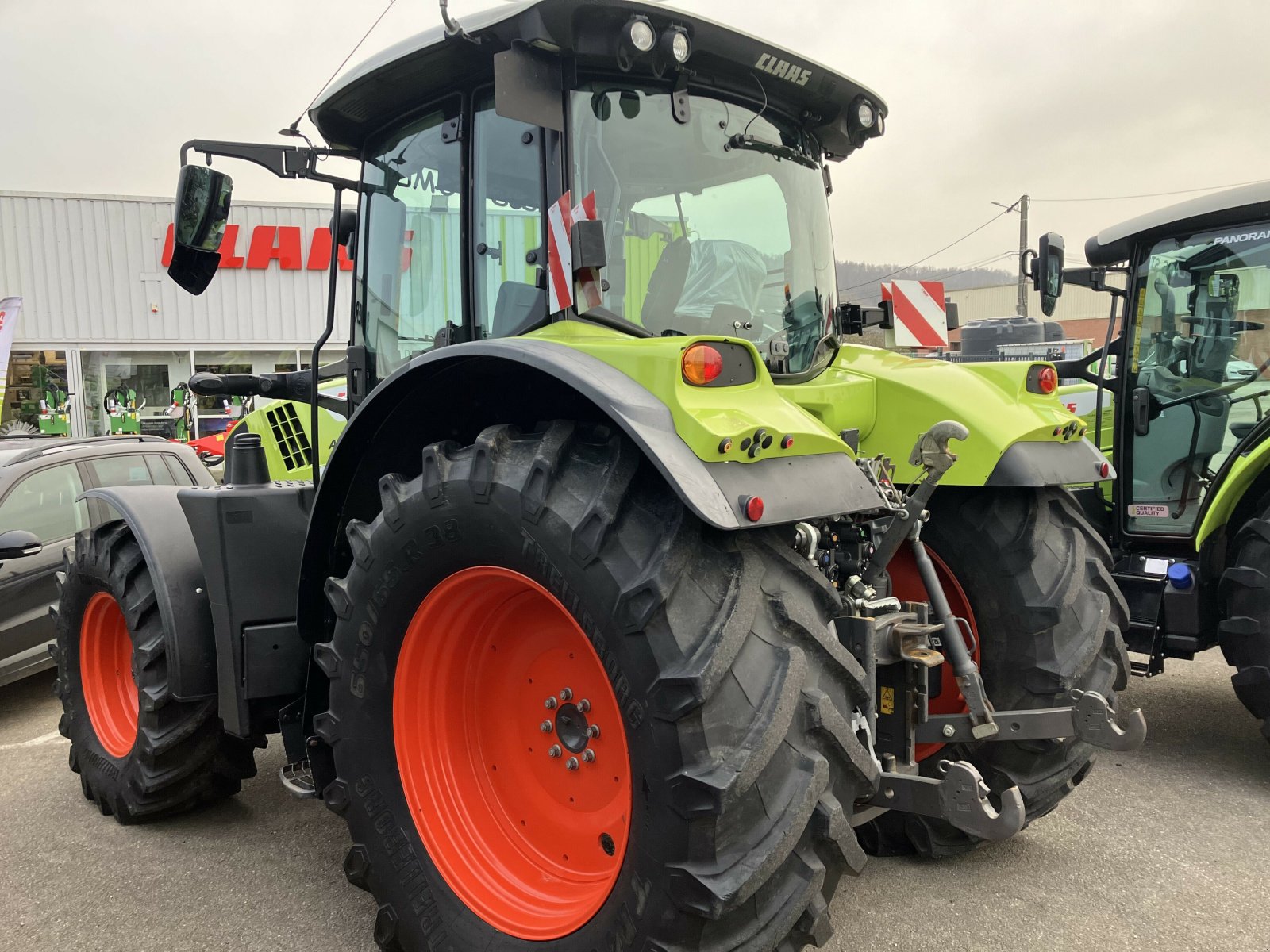 Traktor tip CLAAS ARION 610 HEXASHIFT, Gebrauchtmaschine in BLENDECQUES (Poză 6)