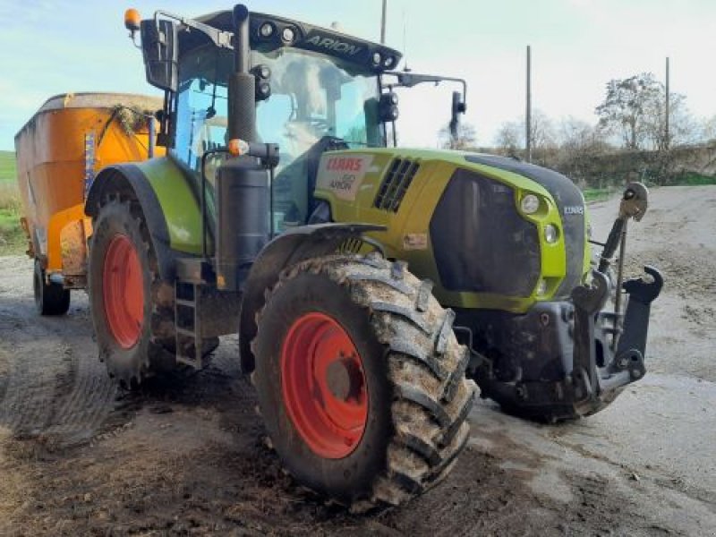 Traktor typu CLAAS ARION 610, Gebrauchtmaschine w Belleville sur Meuse (Zdjęcie 4)