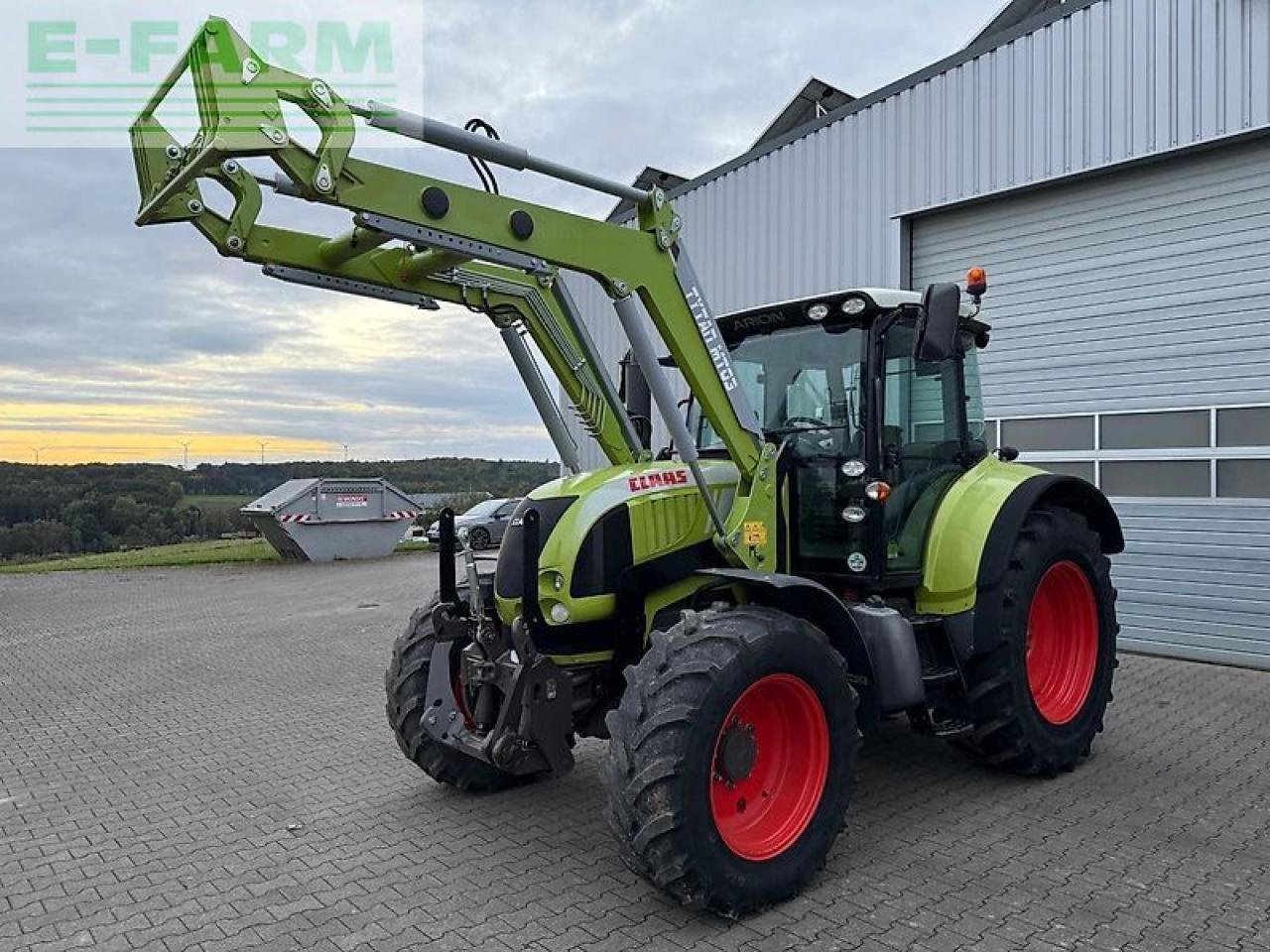 Traktor van het type CLAAS arion 610, Gebrauchtmaschine in RIEGENROTH (Foto 3)