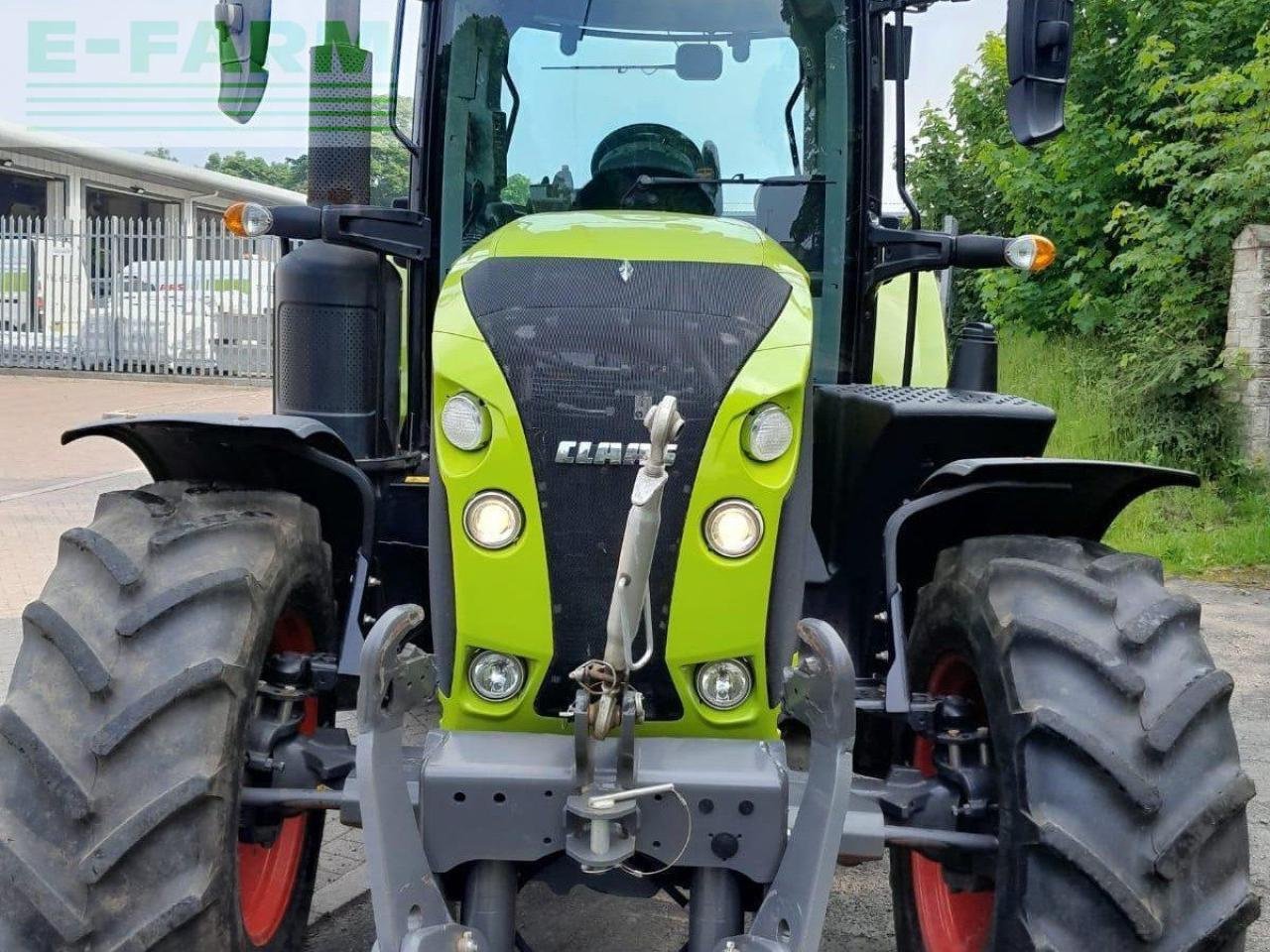 Traktor of the type CLAAS ARION 610, Gebrauchtmaschine in CORNHILL-ON-TWEED (Picture 1)