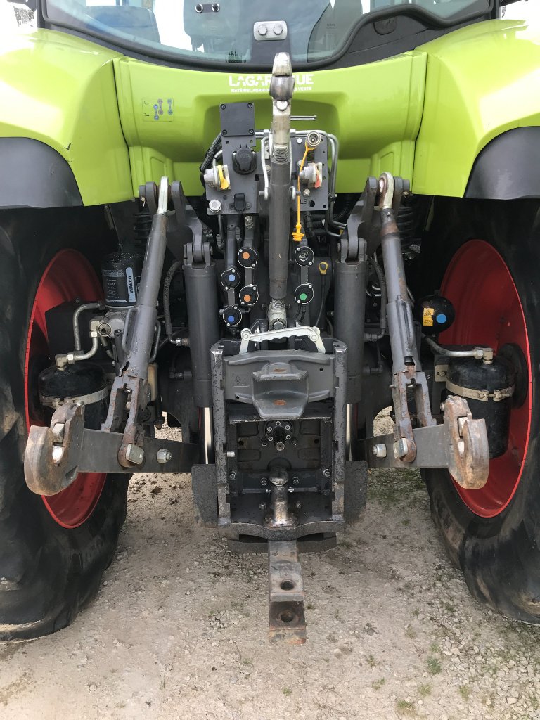 Traktor typu CLAAS ARION 610, Gebrauchtmaschine w MORLHON LE HAUT (Zdjęcie 5)