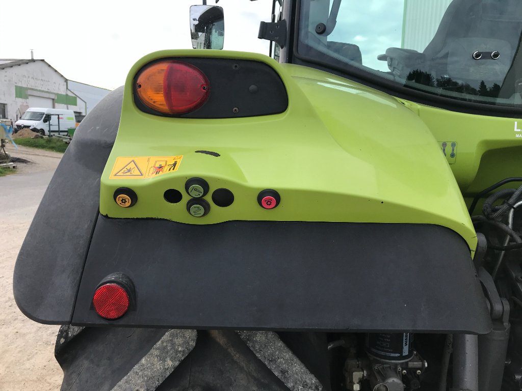 Traktor a típus CLAAS ARION 610, Gebrauchtmaschine ekkor: MORLHON LE HAUT (Kép 8)