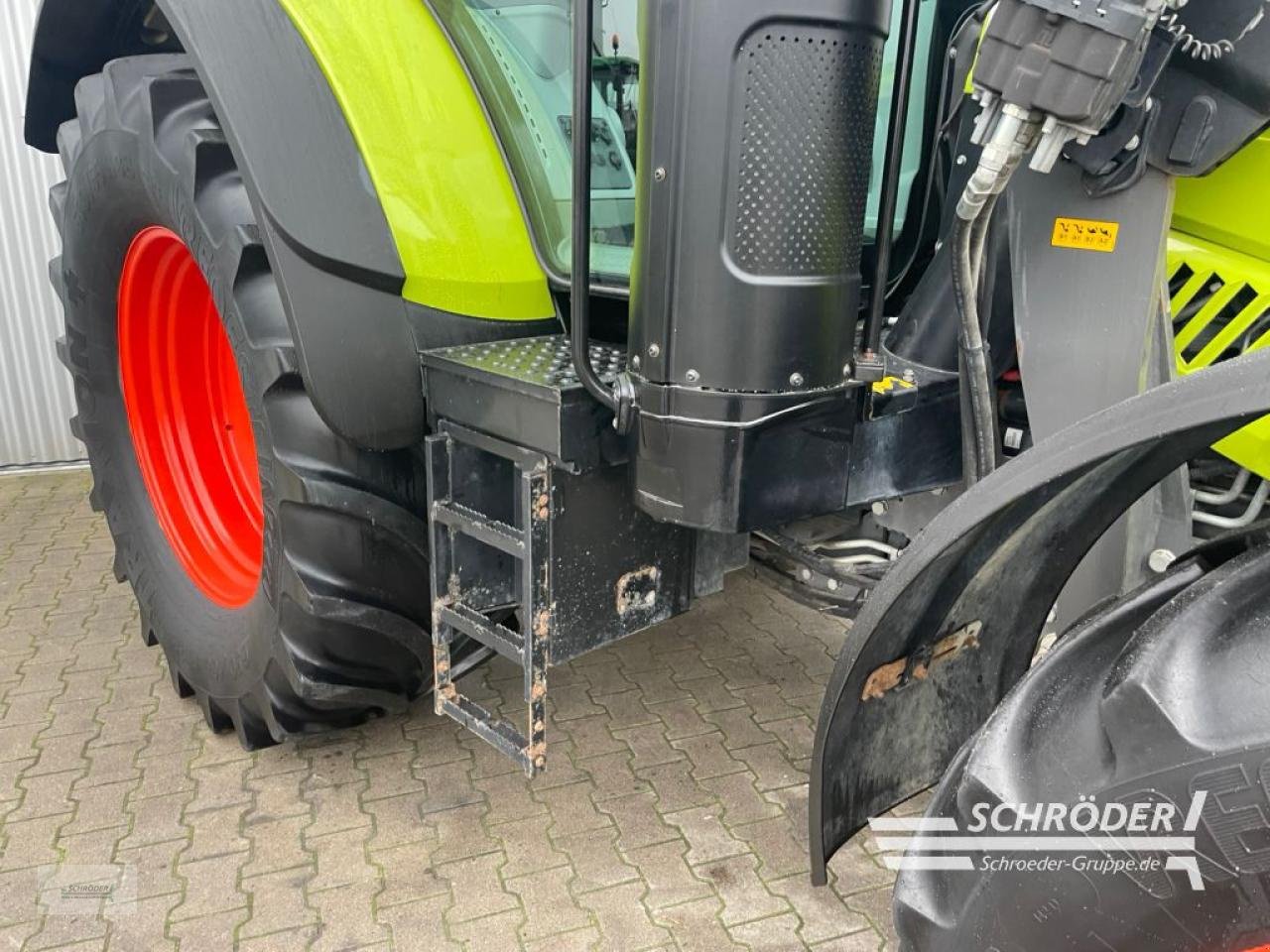 Traktor del tipo CLAAS ARION 610, Gebrauchtmaschine In Wildeshausen (Immagine 21)