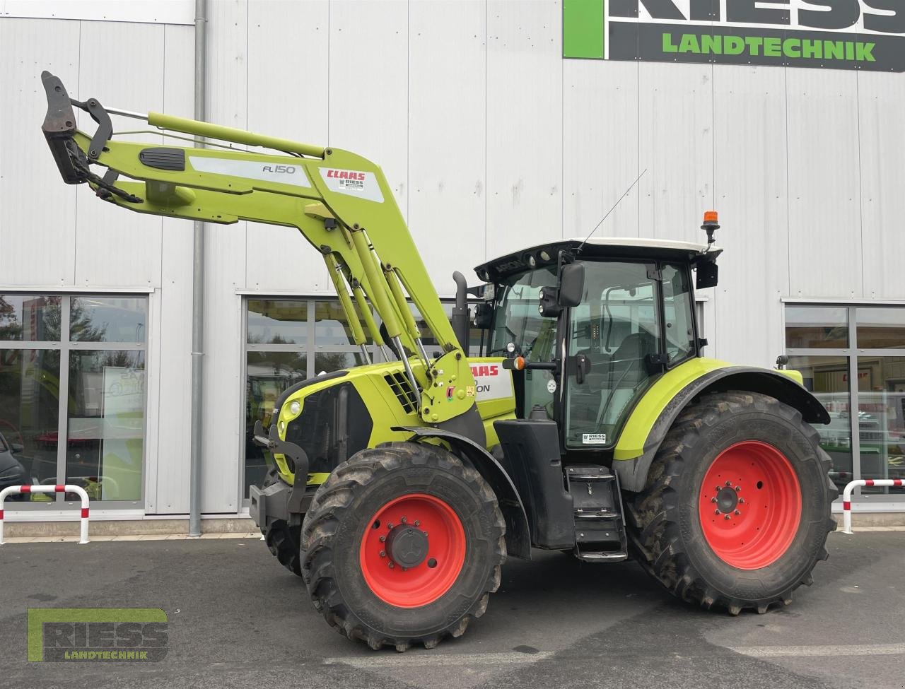 Traktor van het type CLAAS ARION 620 CIS A36 + FL 150, Gebrauchtmaschine in Homberg (Ohm) - Maulbach (Foto 1)