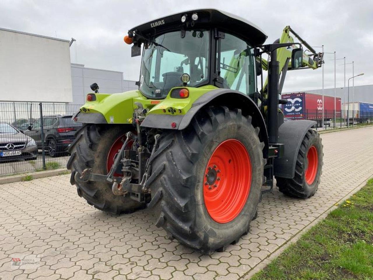 Traktor des Typs CLAAS ARION 620 CIS MIT FRONTLADER, Gebrauchtmaschine in Oyten (Bild 4)