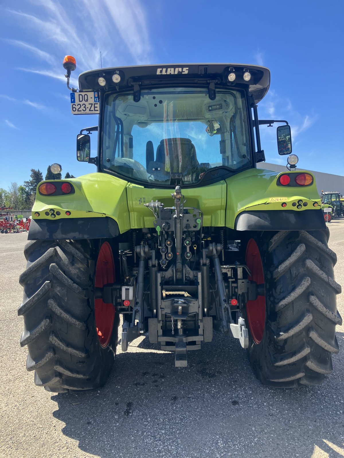 Traktor del tipo CLAAS ARION 620 CIS T4, Gebrauchtmaschine en SAINT ANDIOL (Imagen 4)