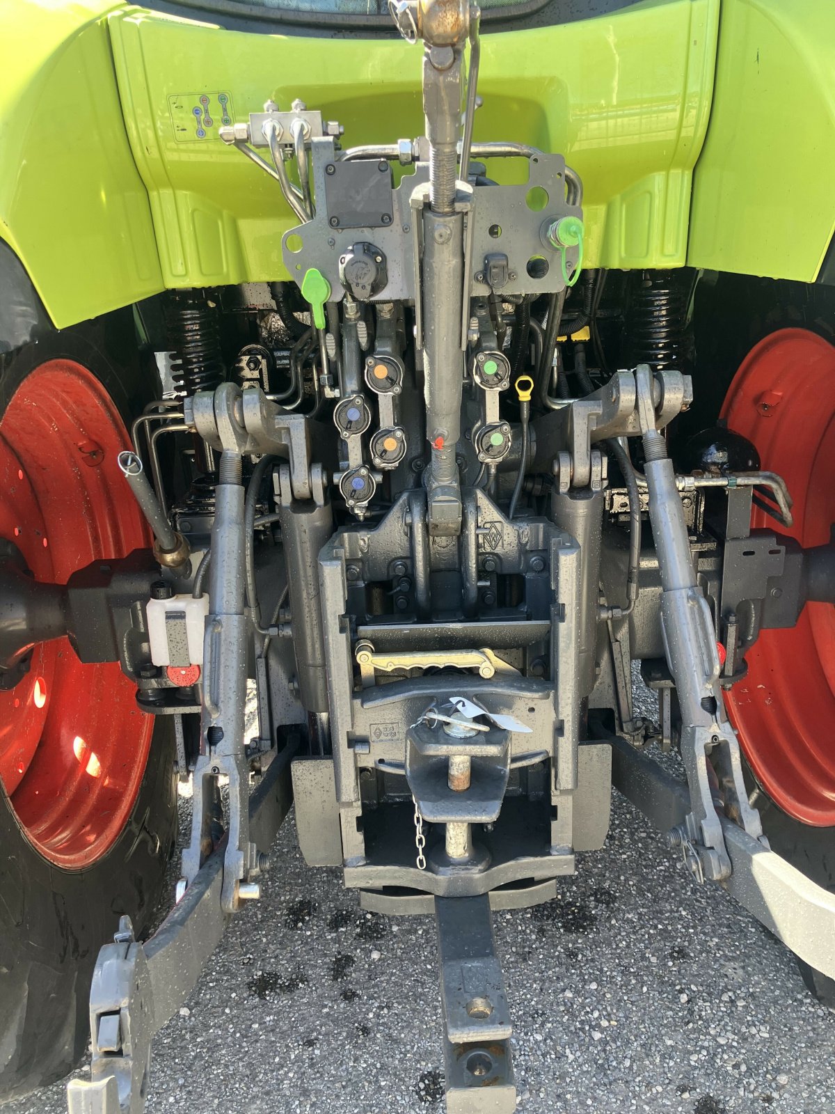 Traktor tip CLAAS ARION 620 CIS T4, Gebrauchtmaschine in SAINT ANDIOL (Poză 7)