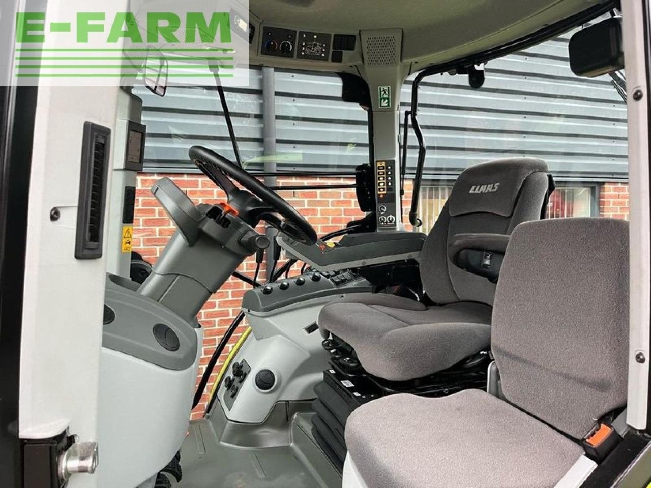 Traktor del tipo CLAAS arion 620 cis, Gebrauchtmaschine en ag BROEKLAND (Imagen 10)