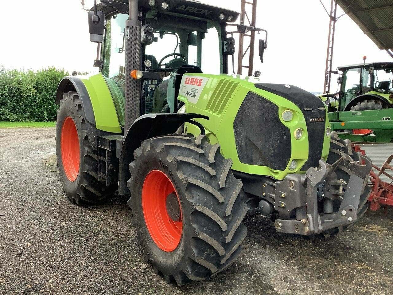 Traktor typu CLAAS ARION 620 CIS, Gebrauchtmaschine v CHEMINOT (Obrázek 1)