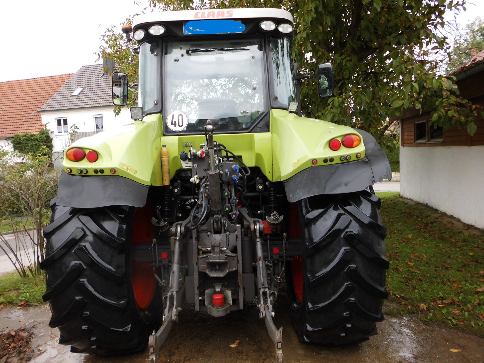 Traktor van het type CLAAS Arion 620 CIS, Gebrauchtmaschine in Dinkelscherben (Foto 2)