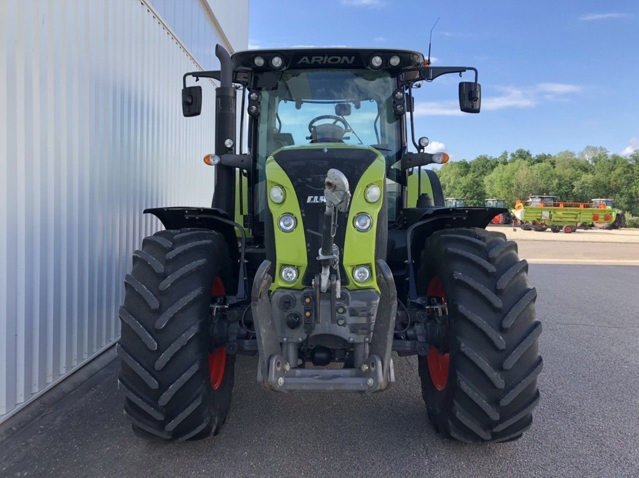 Traktor des Typs CLAAS ARION 620 CMATIC T4, Gebrauchtmaschine in CHEMINOT (Bild 5)