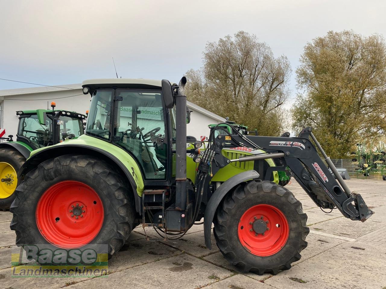 Traktor del tipo CLAAS Arion 620 + STOLL Frontlader, Gebrauchtmaschine en Holthof (Imagen 2)