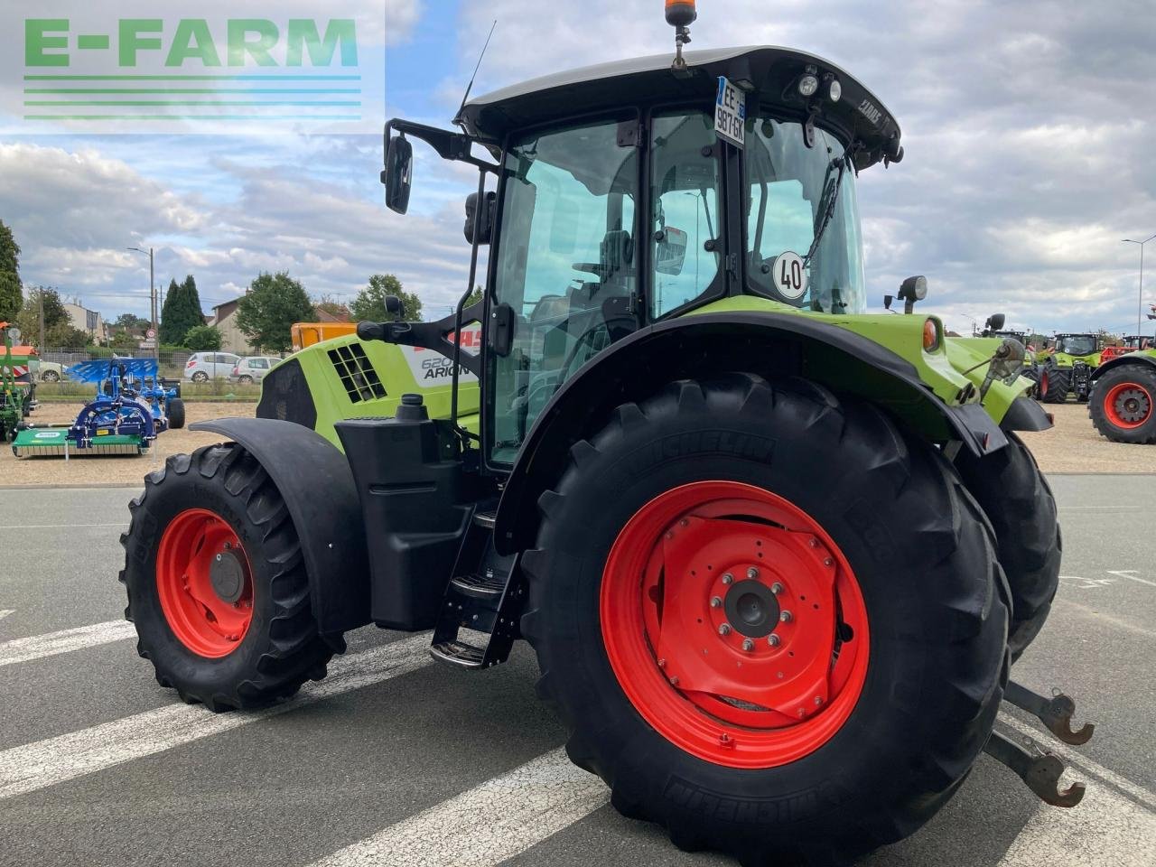 Traktor typu CLAAS arion 620 t4i concept, Gebrauchtmaschine w ARNAGE (Zdjęcie 4)