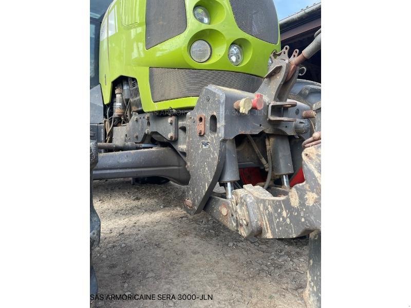 Traktor del tipo CLAAS ARION 620, Gebrauchtmaschine In LANDIVISIAU (Immagine 4)