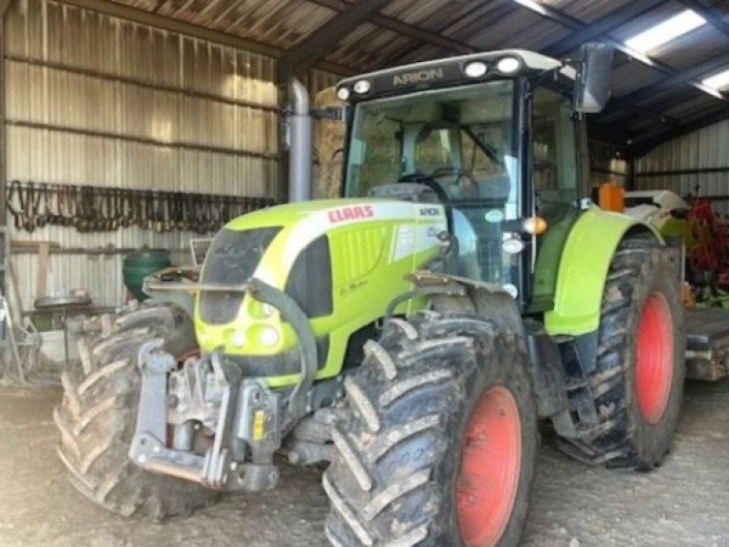 Traktor des Typs CLAAS ARION 620, Gebrauchtmaschine in SAINTE GENEVIEVE SUR AGENCE (Bild 1)