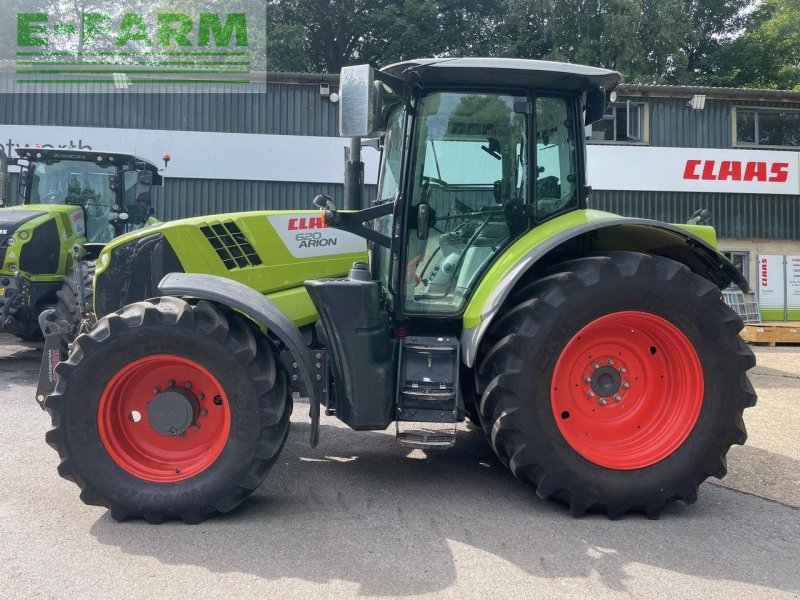 Traktor типа CLAAS ARION 620, Gebrauchtmaschine в PETWORTH