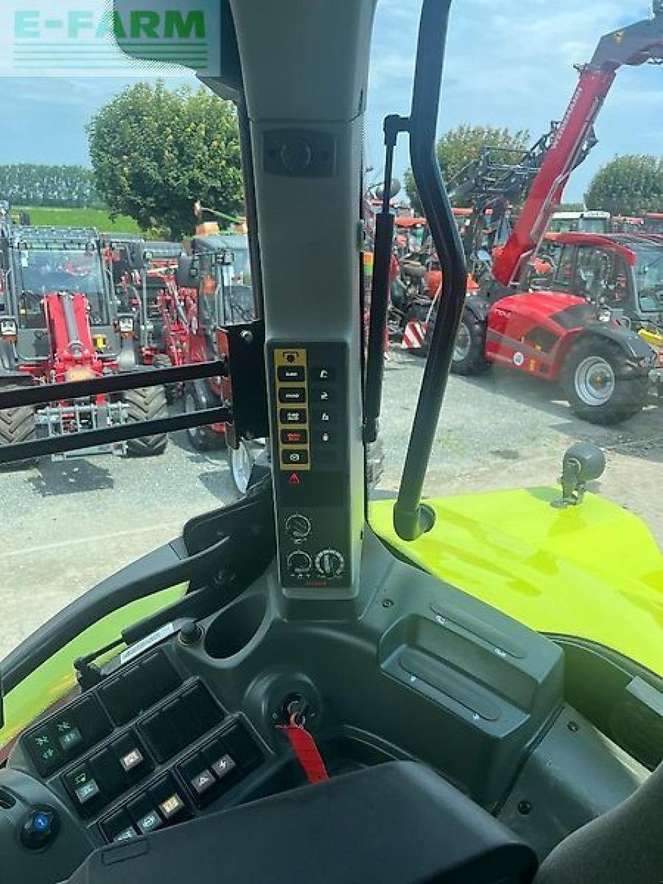 Traktor del tipo CLAAS arion 620, Gebrauchtmaschine en HEMMINGEN (Imagen 4)