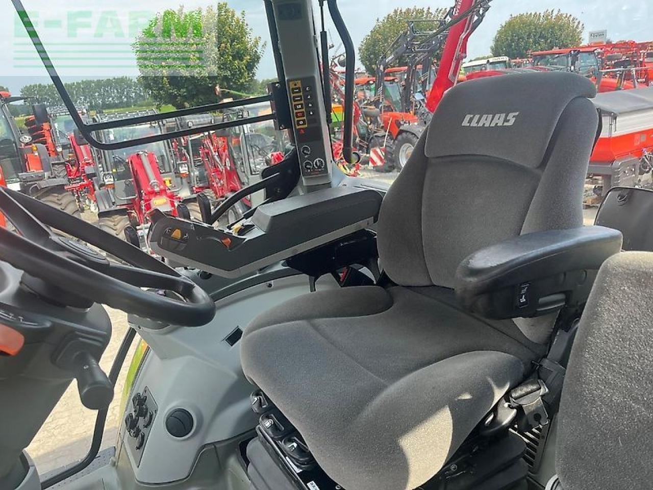 Traktor del tipo CLAAS arion 620, Gebrauchtmaschine en HEMMINGEN (Imagen 8)