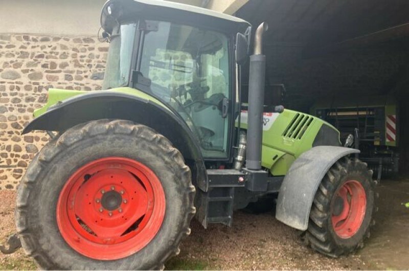 Traktor des Typs CLAAS ARION 620, Gebrauchtmaschine in Feurs (Bild 1)