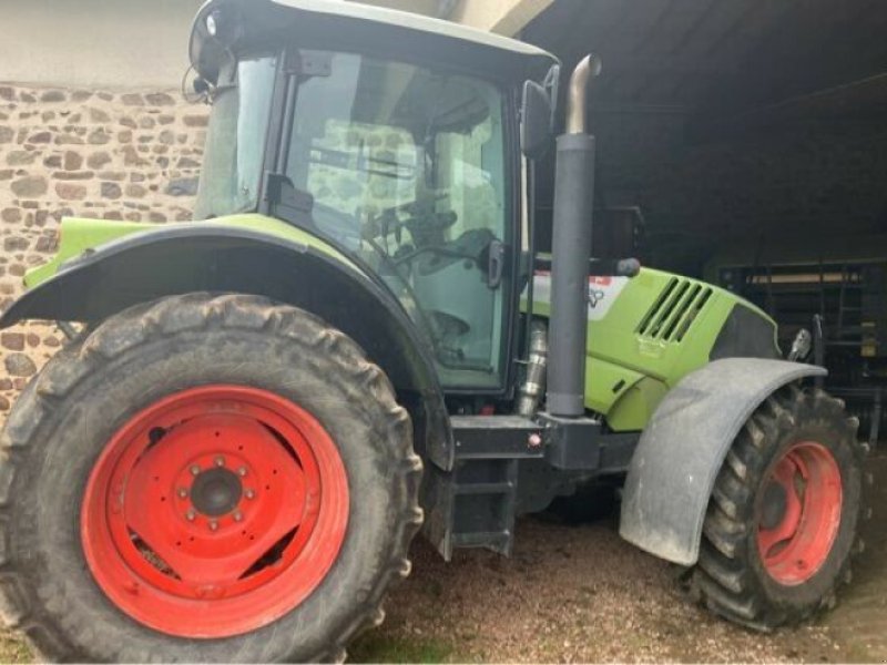 Traktor of the type CLAAS ARION 620, Gebrauchtmaschine in Feurs (Picture 1)