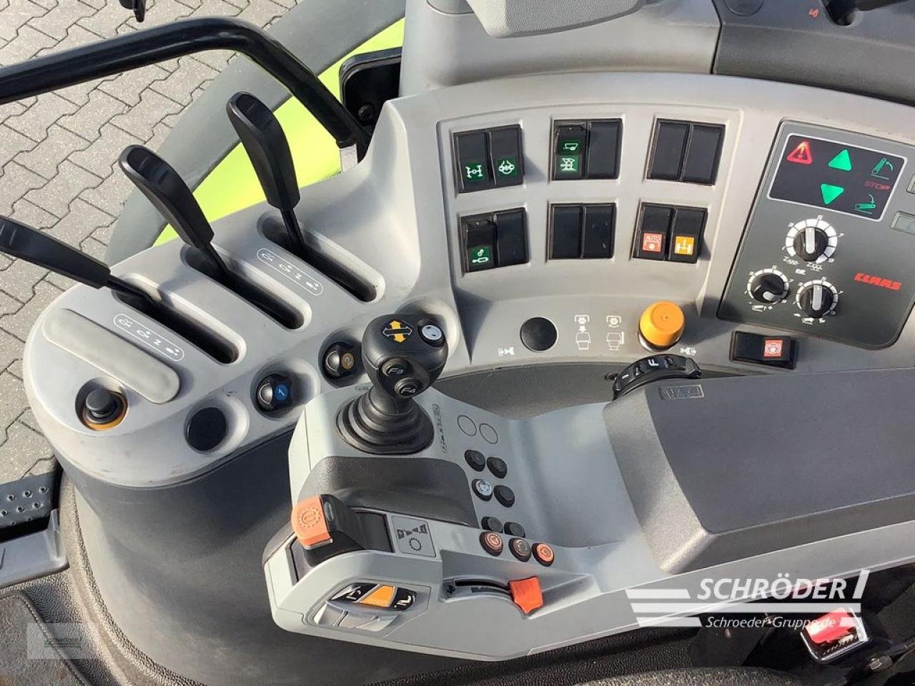 Traktor du type CLAAS ARION 620, Gebrauchtmaschine en Schwarmstedt (Photo 13)