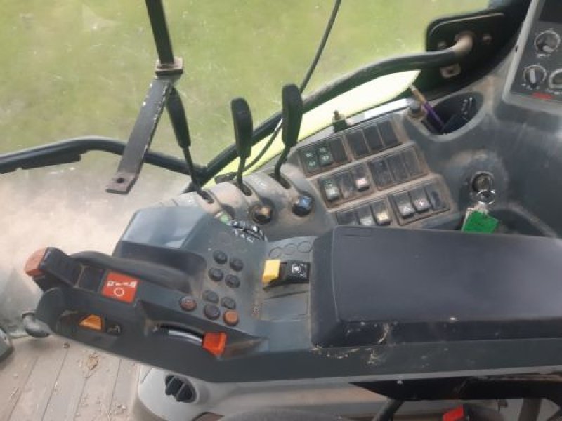 Traktor del tipo CLAAS ARION 620CIS, Gebrauchtmaschine en VELAINES (Imagen 9)