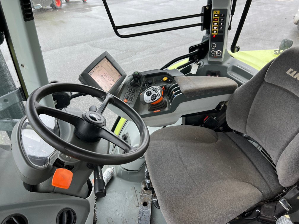 Traktor des Typs CLAAS ARION 630 CEBIS T4I, Gebrauchtmaschine in SAINT GAUDENS (Bild 11)