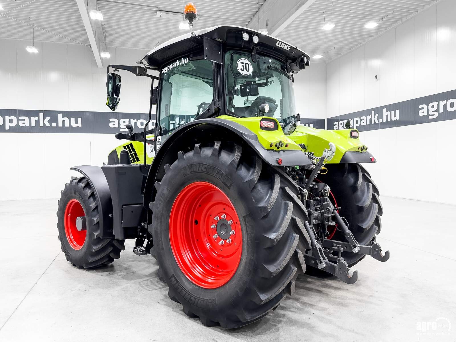 Traktor des Typs CLAAS Arion 630 CEBIS, Gebrauchtmaschine in Csengele (Bild 4)