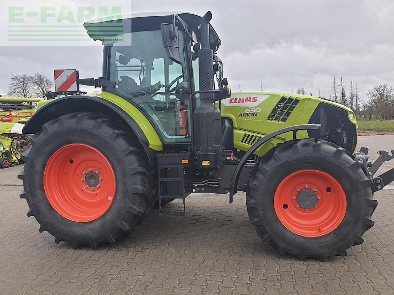 Traktor van het type CLAAS arion 630 cis CIS, Gebrauchtmaschine in NEUENDORF AM SPECK (Foto 1)