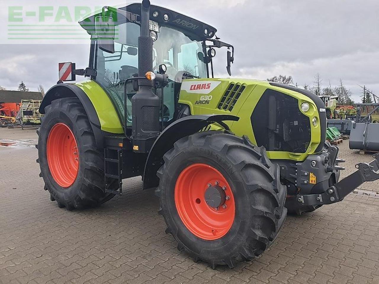 Traktor van het type CLAAS arion 630 cis CIS, Gebrauchtmaschine in NEUENDORF AM SPECK (Foto 2)