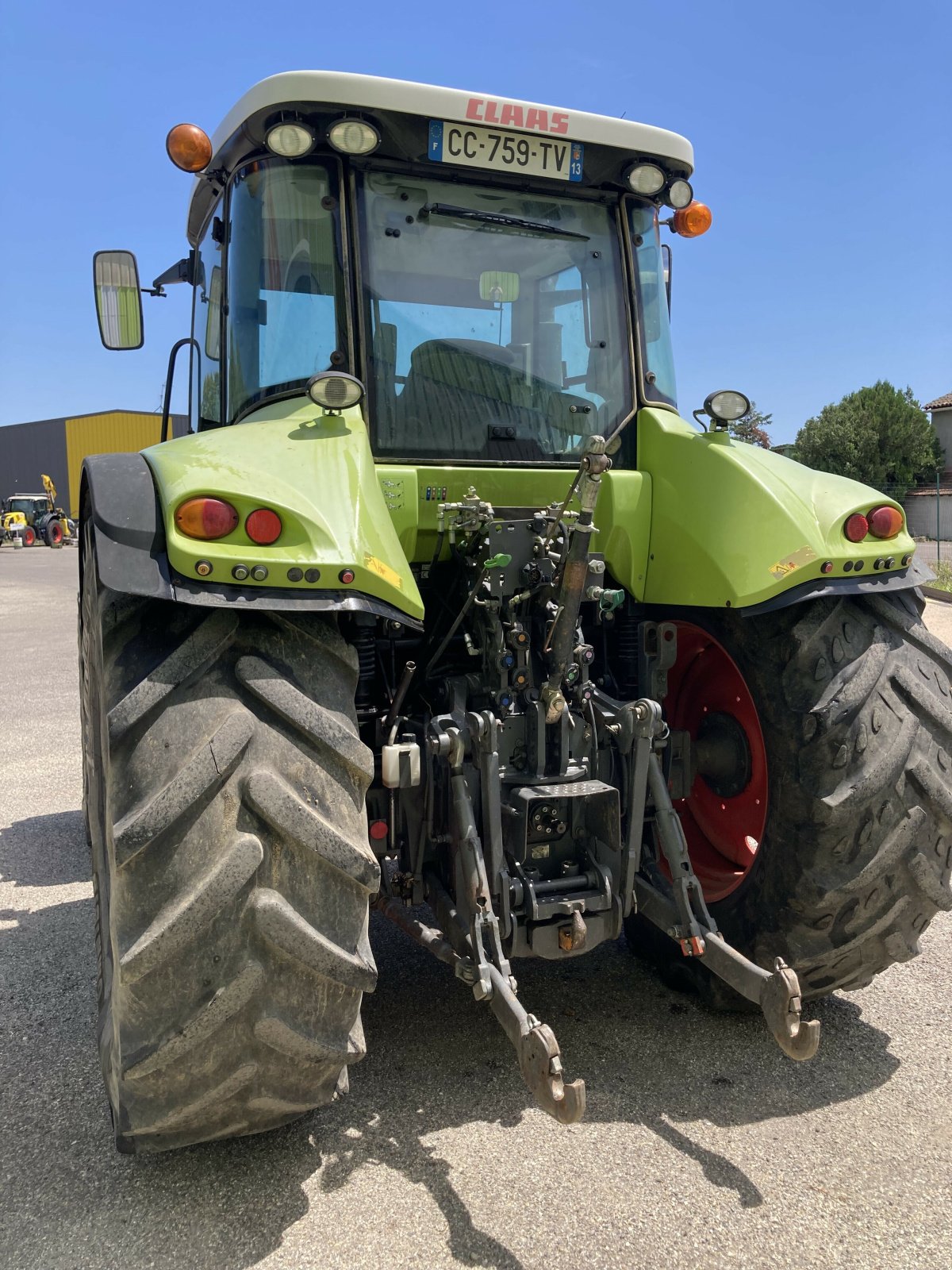 Traktor des Typs CLAAS ARION 630 CIS CONFORT, Gebrauchtmaschine in SAINT ANDIOL (Bild 4)