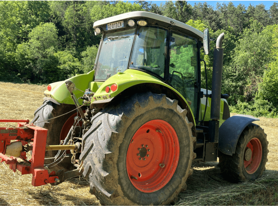 Traktor tip CLAAS ARION 630 CIS TRADITION, Gebrauchtmaschine in LAIGNES (Poză 3)